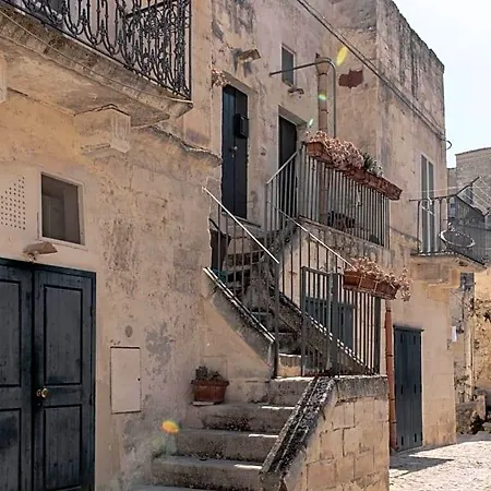 Il Vicinato, Casa Immersa Nel Cuore Dei Sassi